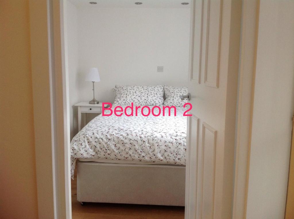 Farriers House room 4